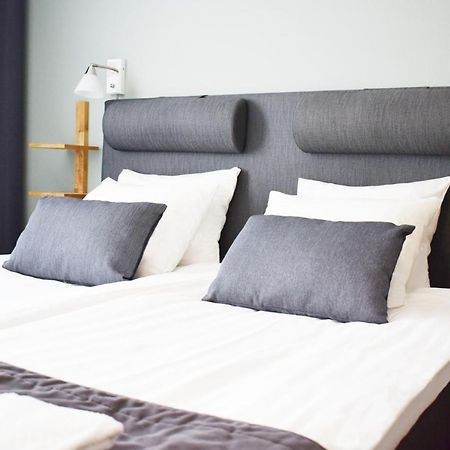 Hotell Gaestis Tierp エクステリア 写真