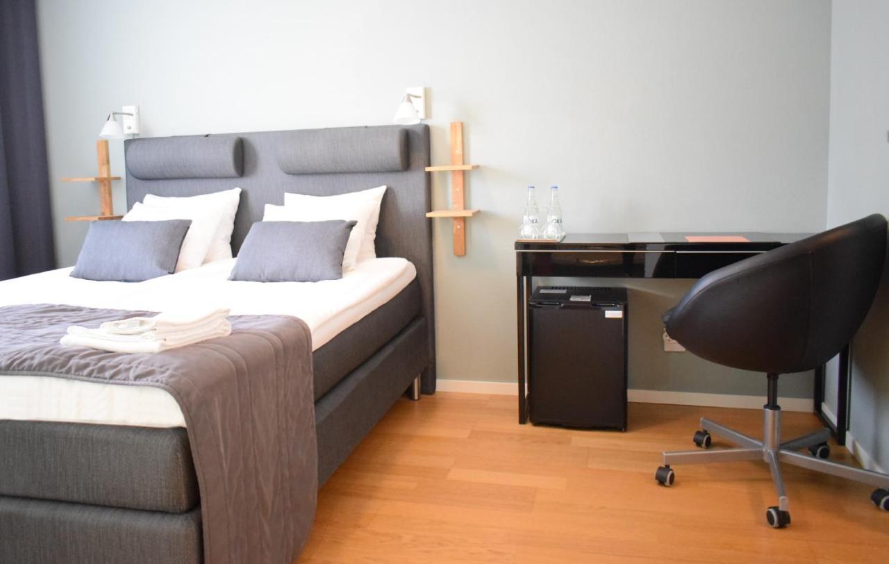 Hotell Gaestis Tierp エクステリア 写真