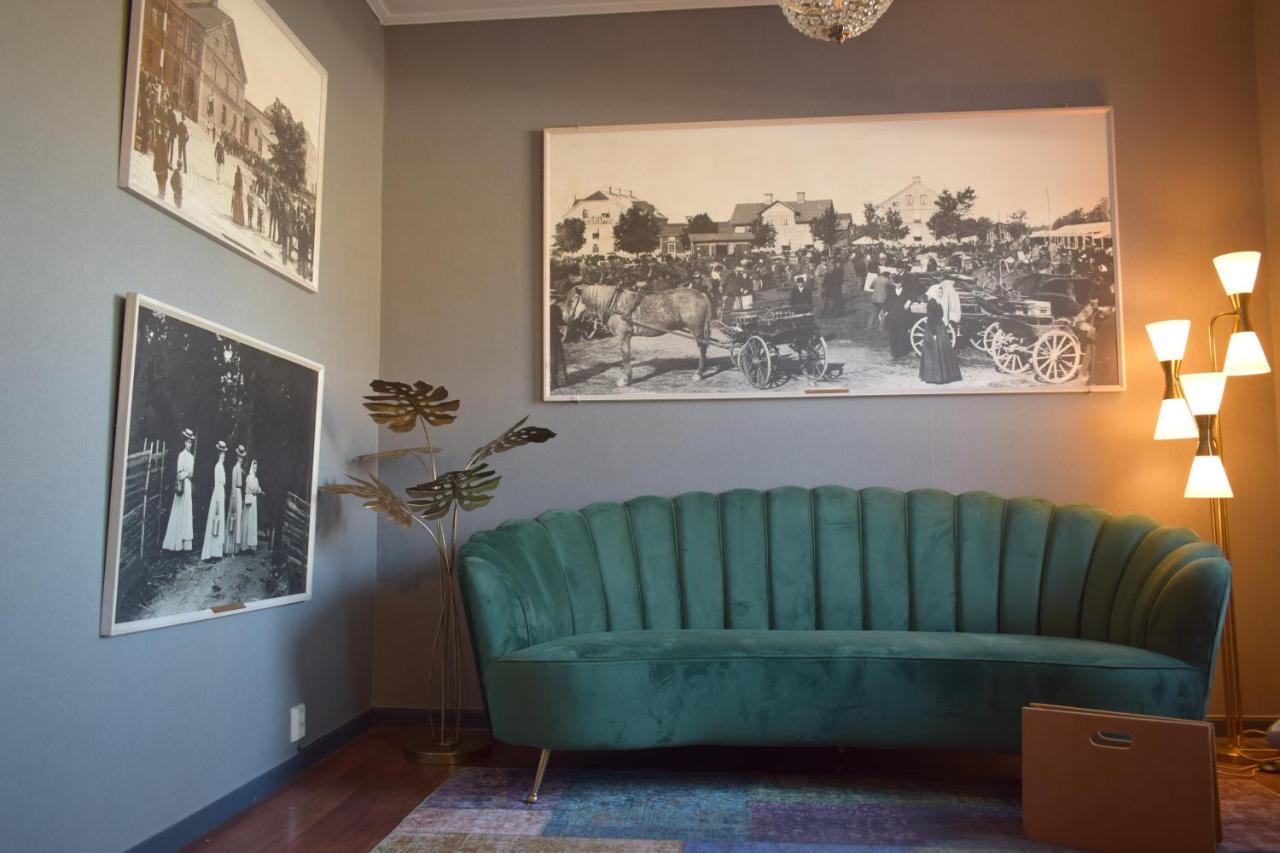 Hotell Gaestis Tierp エクステリア 写真