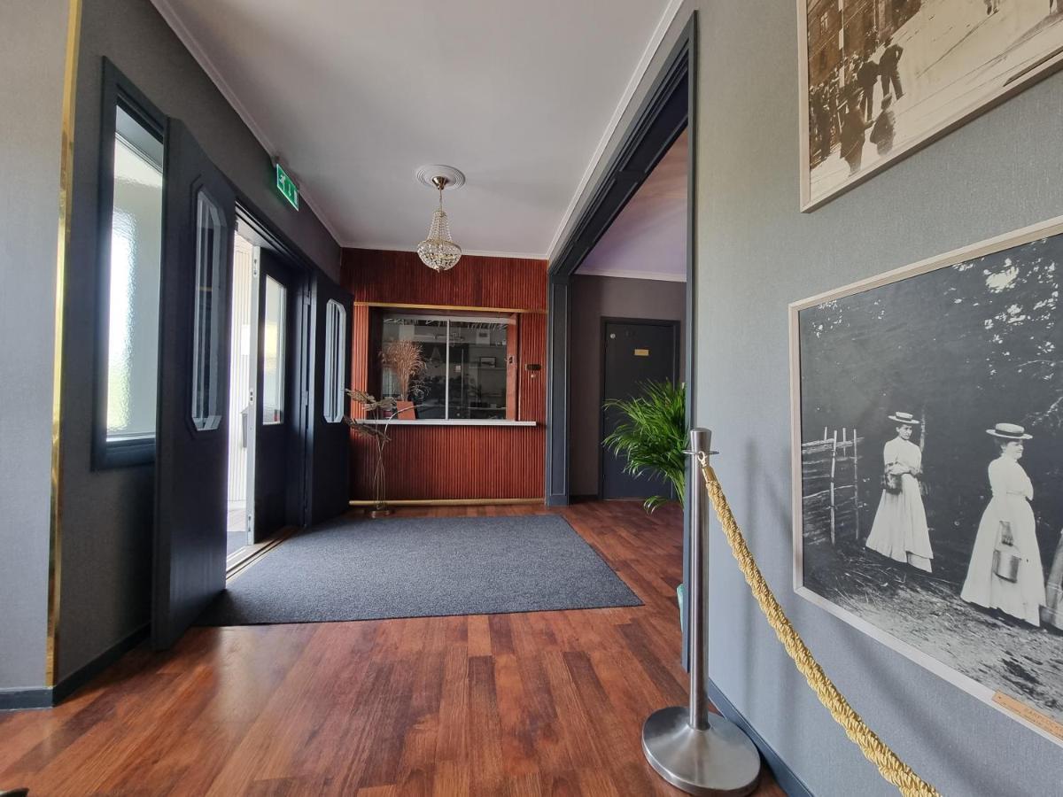 Hotell Gaestis Tierp エクステリア 写真